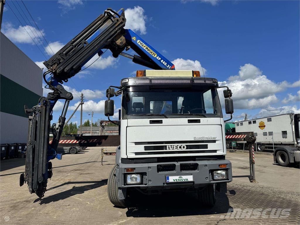 Iveco EuroTrakker 410 E44H + PALFINGER PK44002 + JIB PJ1 Caminhões guindaste