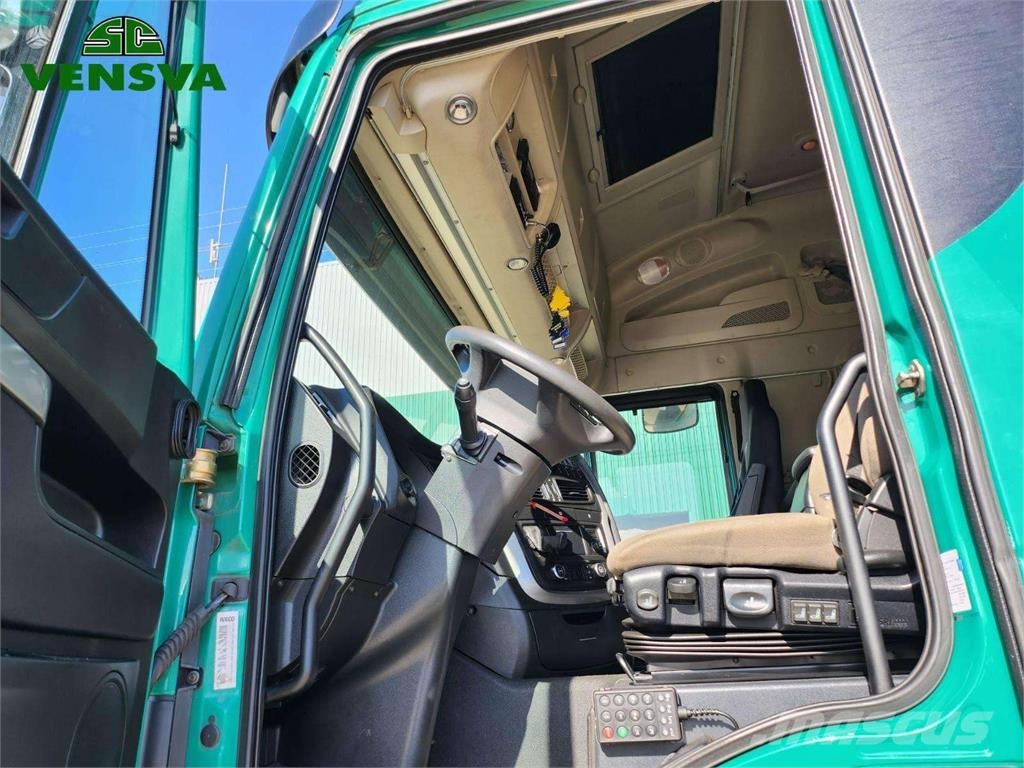 Iveco STRALIS 560 6x4 EURO6 Camiones con chasís y cabina