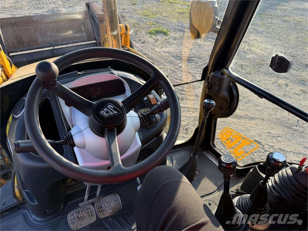 JCB 3 CX لوادر ذات جرافات عكسية