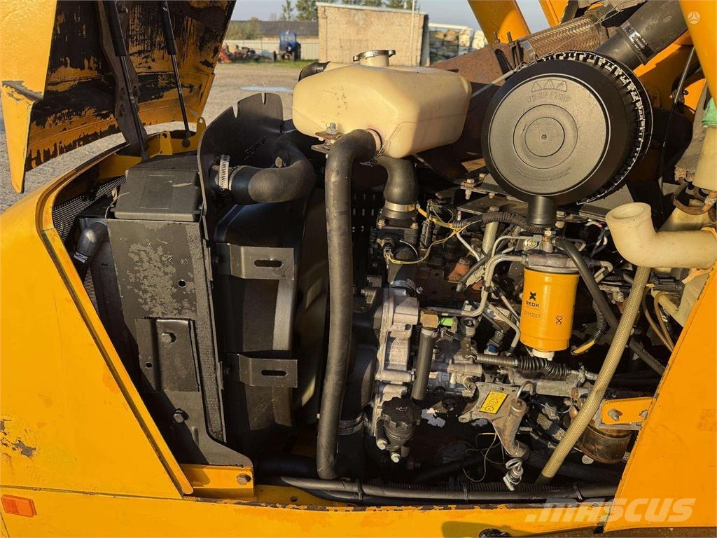 JCB 3 CX لوادر ذات جرافات عكسية