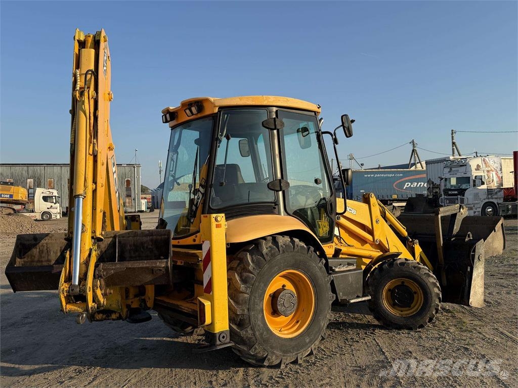 JCB 3 CX لوادر ذات جرافات عكسية