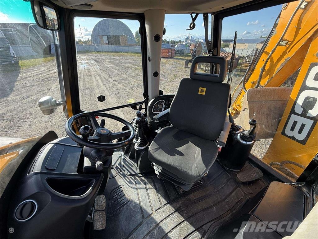 JCB 4 CX , quick coupler front & b Buldoexcavatoare