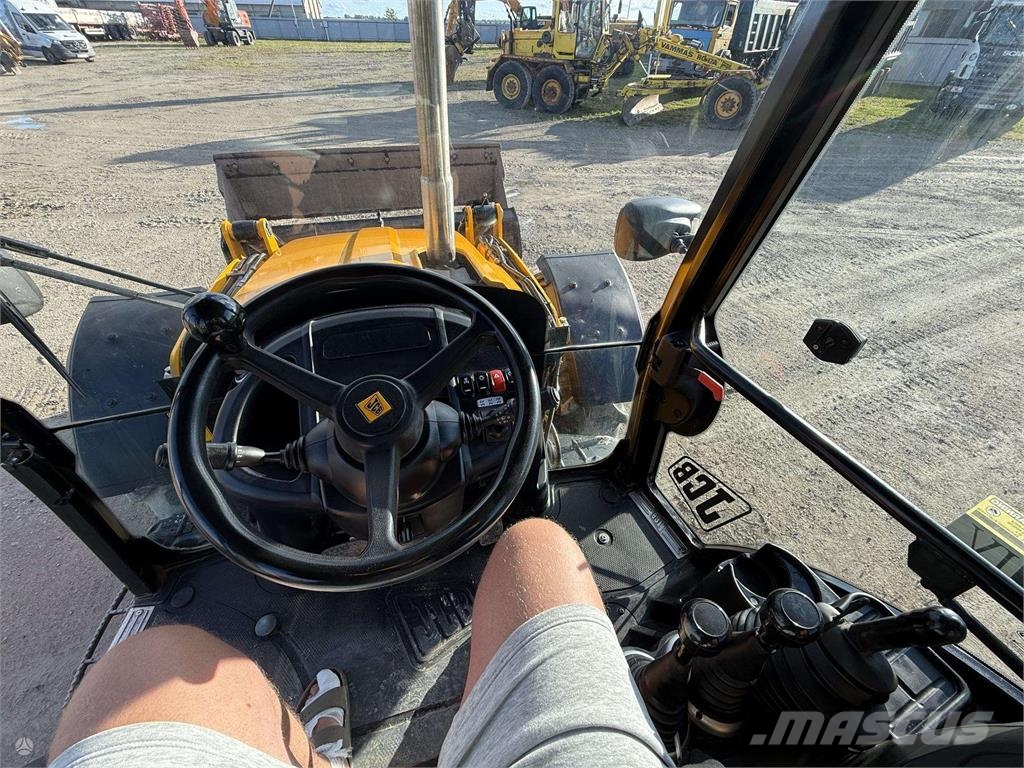 JCB 4 CX , quick coupler front & b Buldoexcavatoare