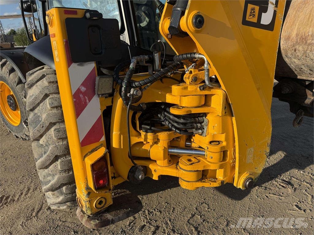 JCB 4 CX , quick coupler front & b Buldoexcavatoare