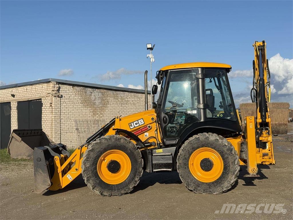 JCB 4 CX , quick coupler front & b Buldoexcavatoare