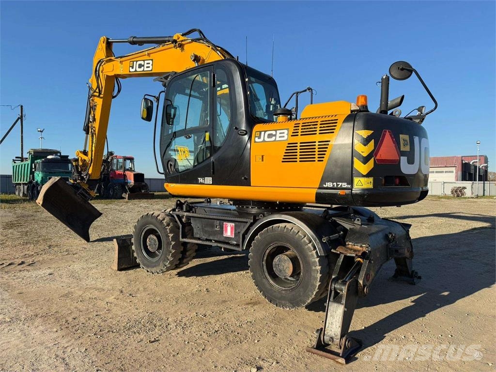 JCB JS 175 W Engcon + grapple Wielgraafmachines
