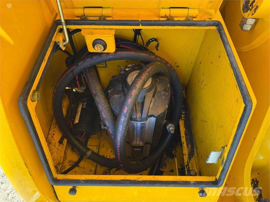 JCB JS 175 W Engcon + grapple Wielgraafmachines