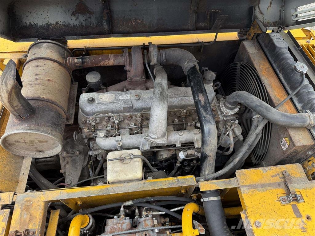 JCB JS 200 LC , 90 cm tracks 履带挖掘机