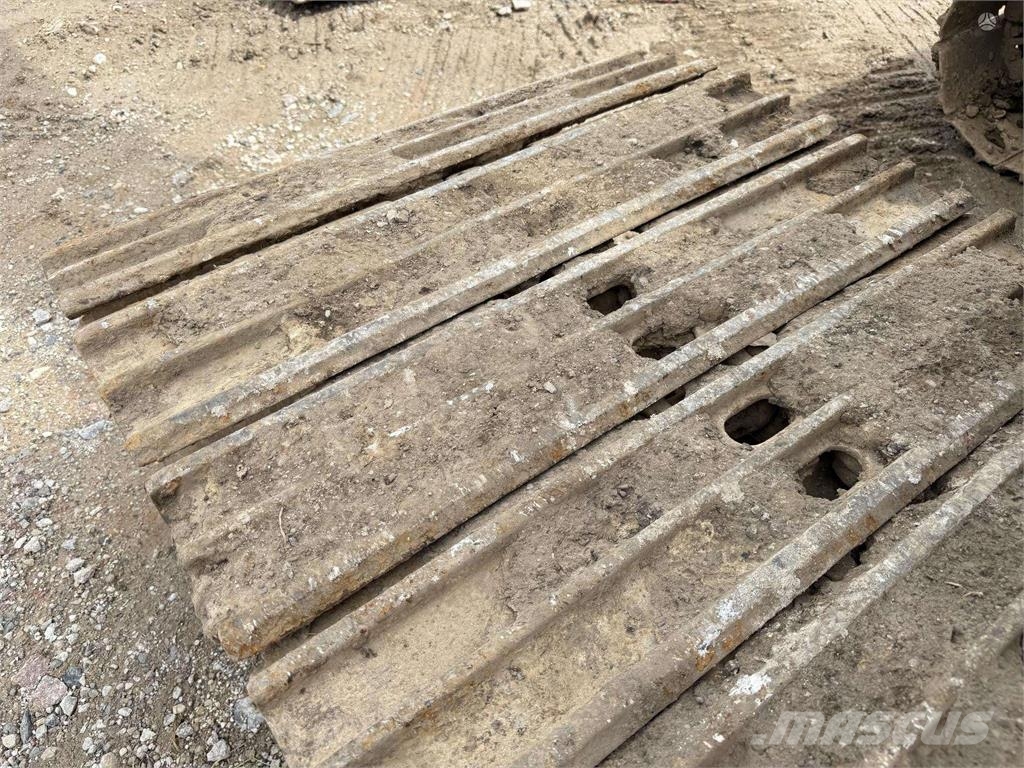 JCB JS 200 LC , 90 cm tracks 履带挖掘机