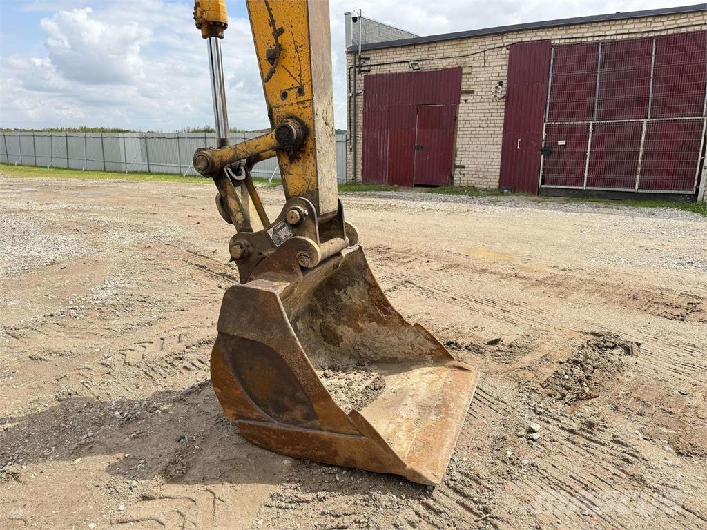 JCB JS 200 LC , 90 cm tracks 履带挖掘机