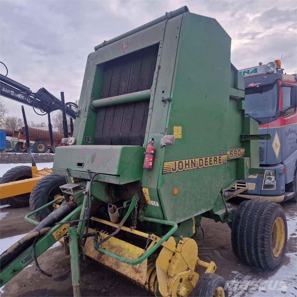 John Deere 590 ベーラー 農業機械現状販売 ジョンディア/John Deere 590, 2001, リトアニア - 中古 ラウンド
