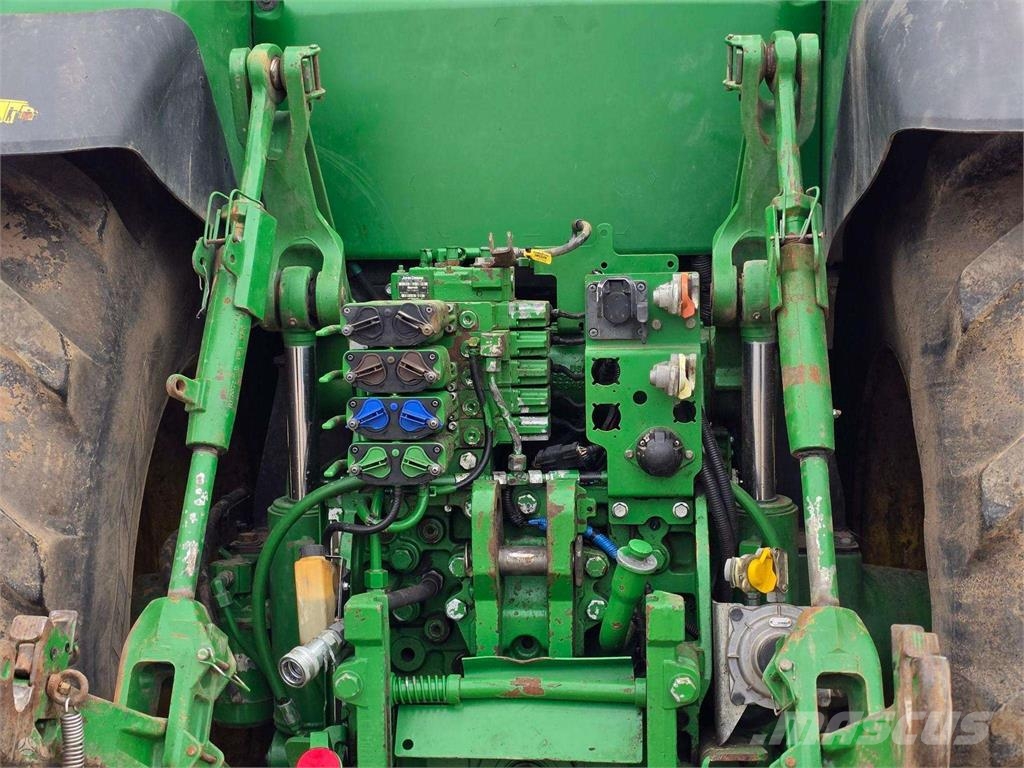 John Deere 7230R Trattori