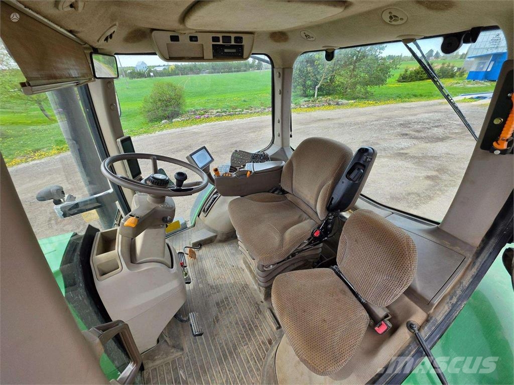 John Deere 7230R Trattori