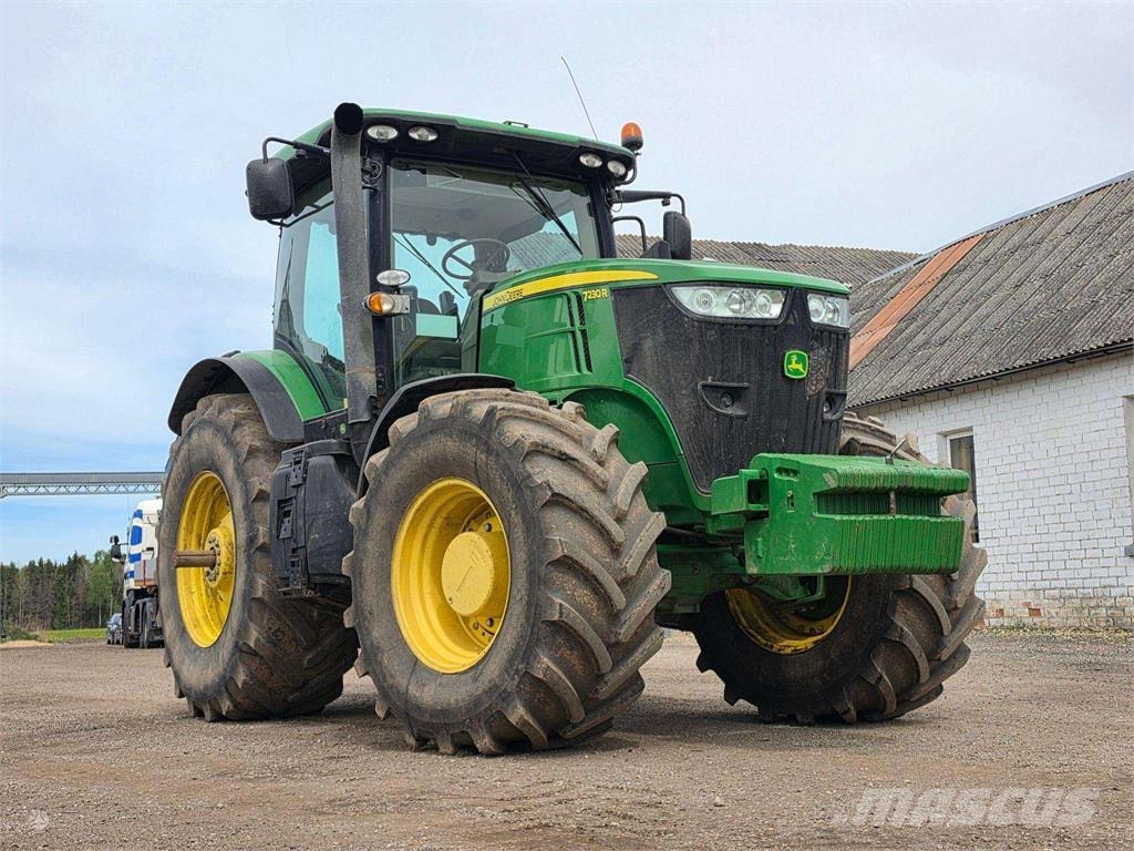 John Deere 7230R Trattori