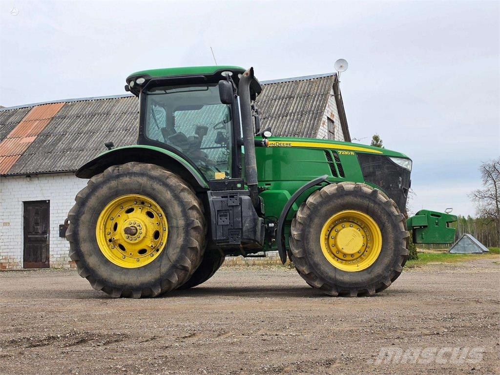 John Deere 7230R Trattori