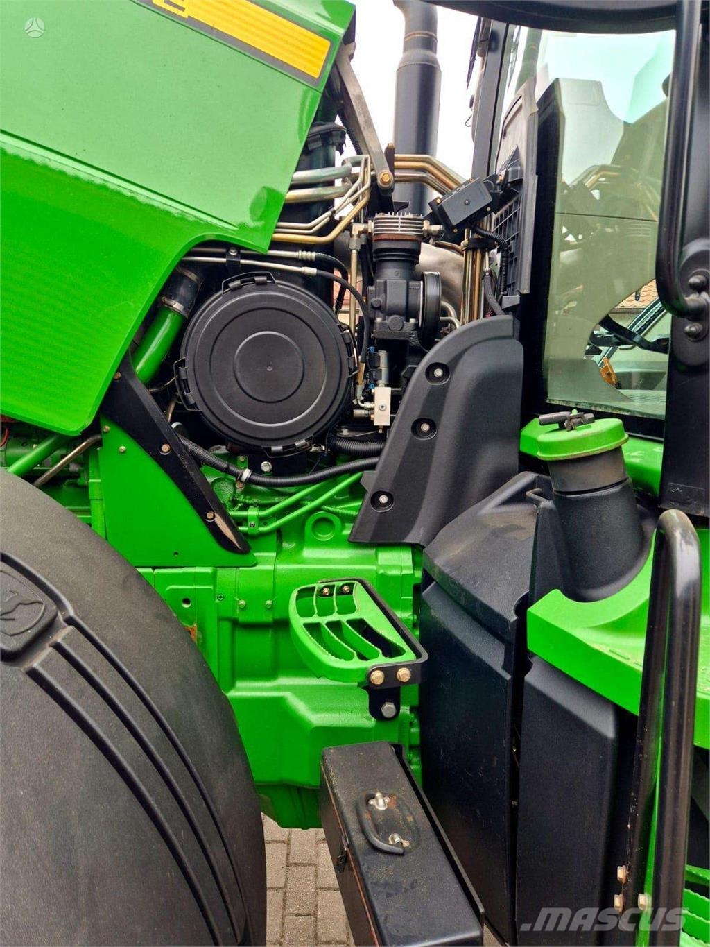 John Deere 8260R Tratores Agrícolas usados