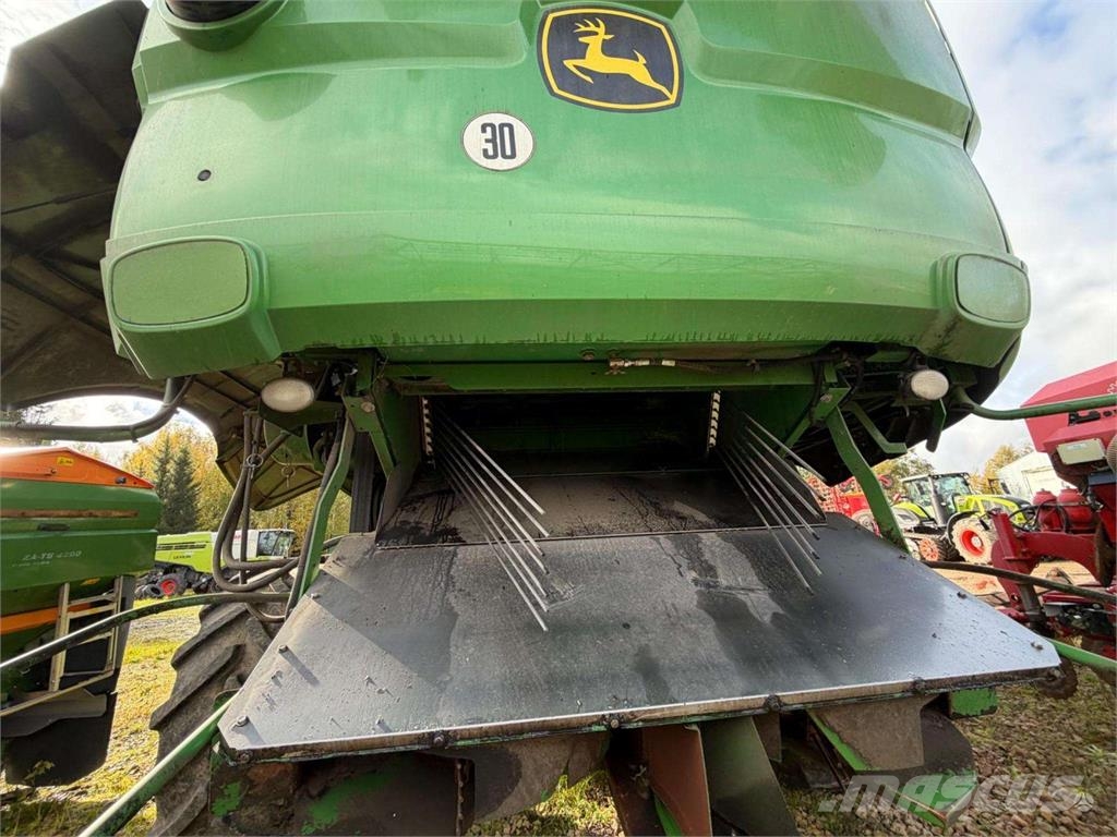 John Deere S785 4WD Ražas novākšanas kombaini