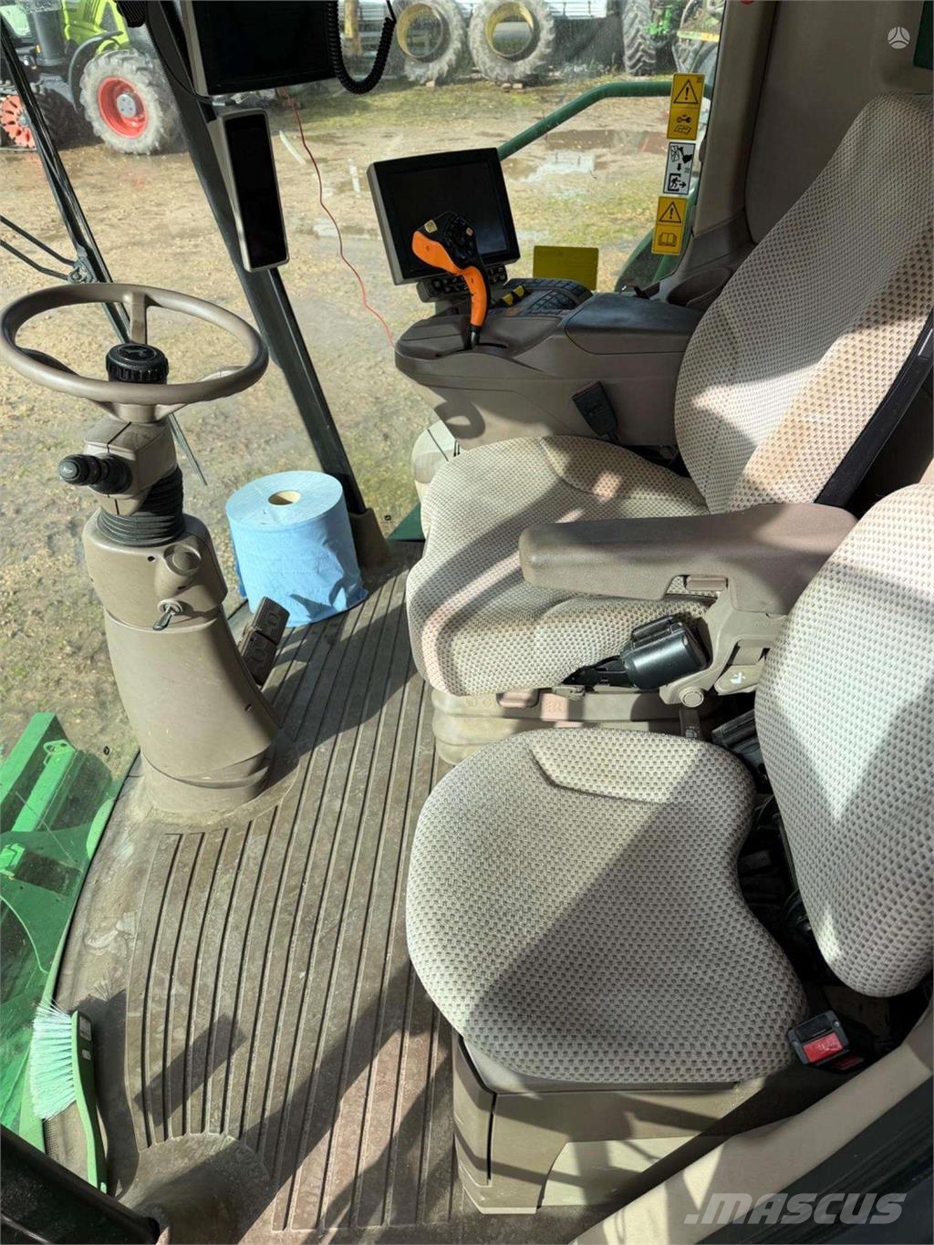 John Deere S785 4WD Ražas novākšanas kombaini
