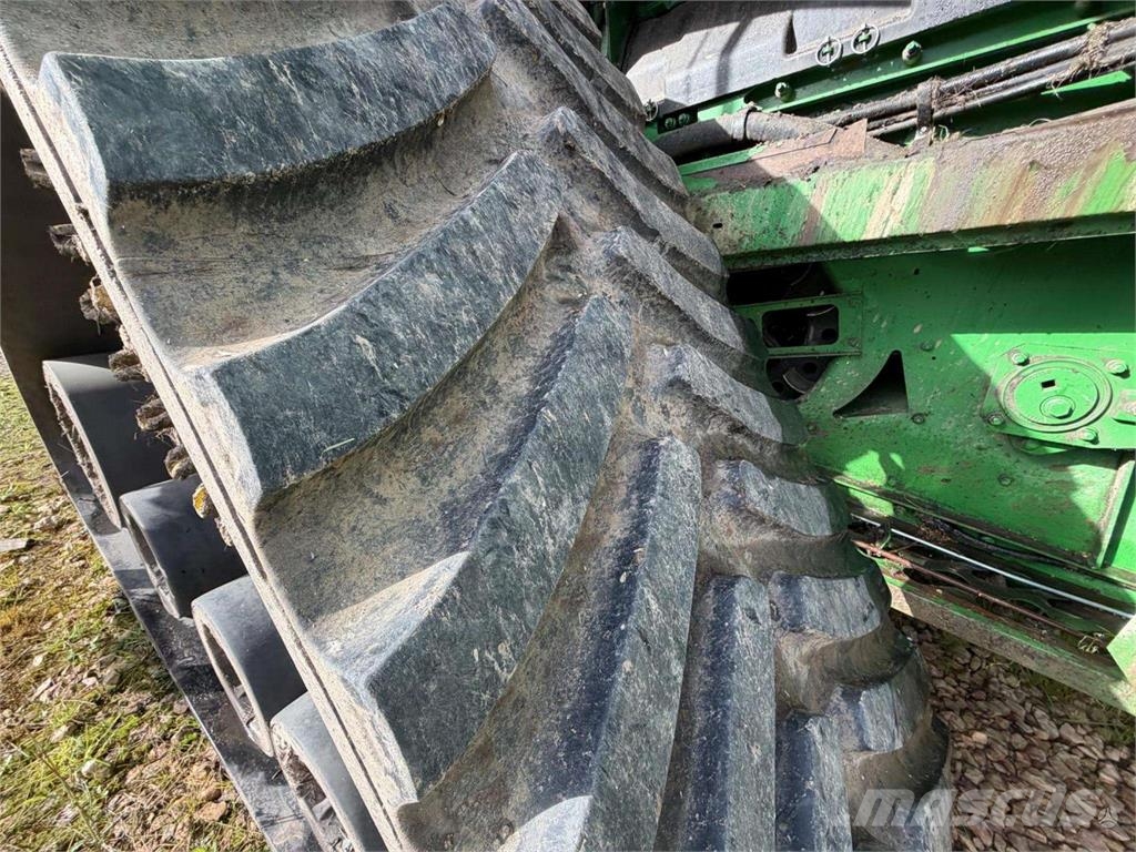 John Deere S785 4WD Ražas novākšanas kombaini