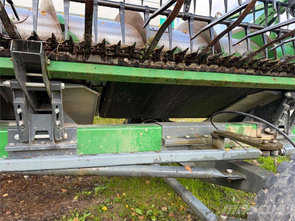 John Deere S785 4WD Ražas novākšanas kombaini