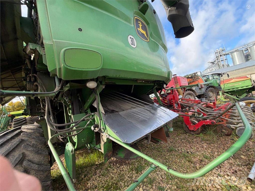 John Deere S785 4WD Ražas novākšanas kombaini