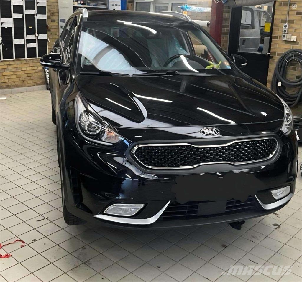 Kia Автомобілі