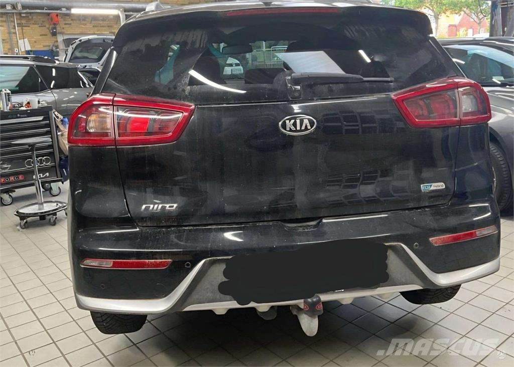 Kia Автомобілі
