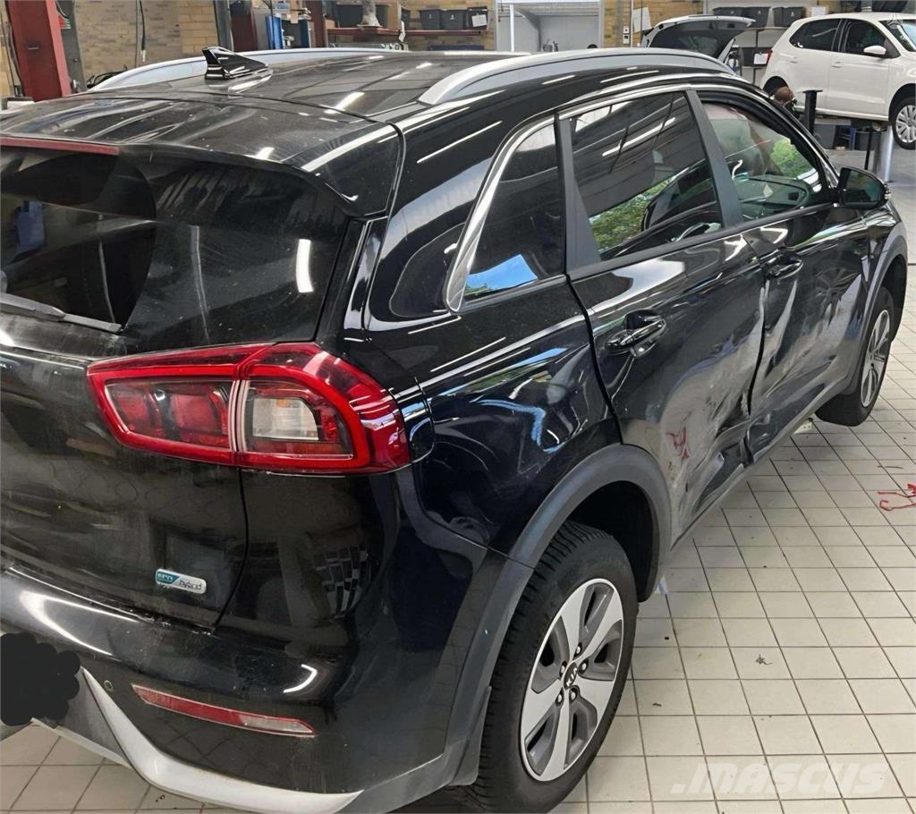 Kia Автомобілі