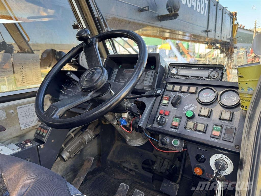 Kobelco RK250 Grúas autopropulsadas