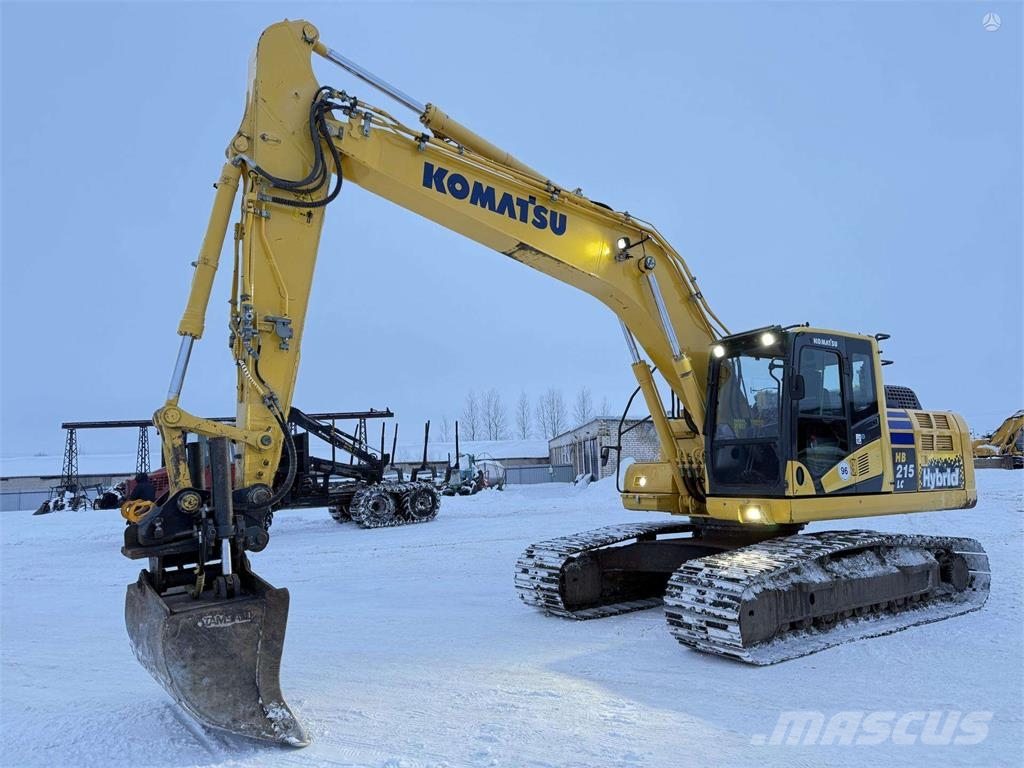 Komatsu HB 215 LC-2 حفارات زحافة