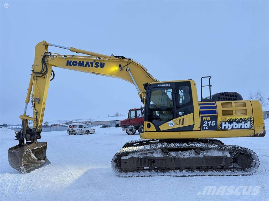 Komatsu HB 215 LC-2 حفارات زحافة