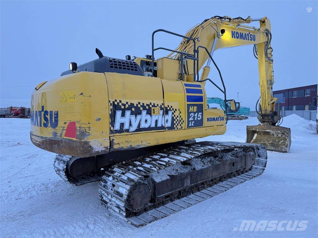 Komatsu HB 215 LC-2 حفارات زحافة