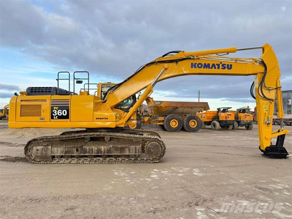Komatsu PC 360 LC-10 حفارات زحافة