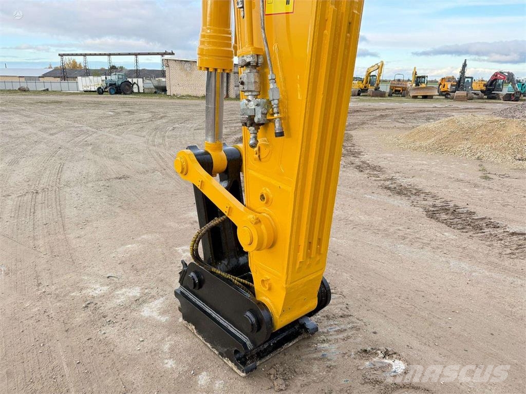 Komatsu PC 360 LC-10 حفارات زحافة