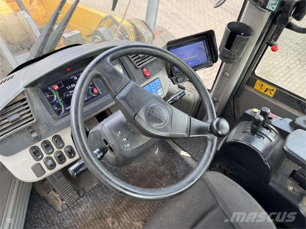 Komatsu WA470-8 Bucket 4,7 m3 Фронтальні навантажувачі