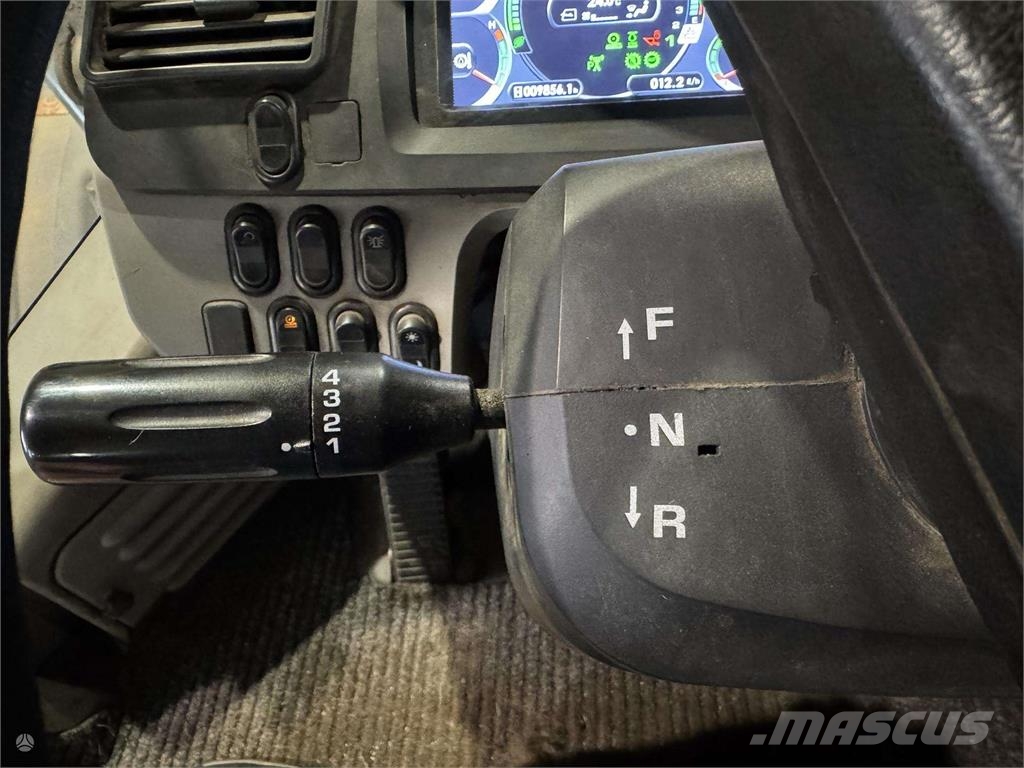 Komatsu WA470-8 Bucket 4,7 m3 Фронтальні навантажувачі