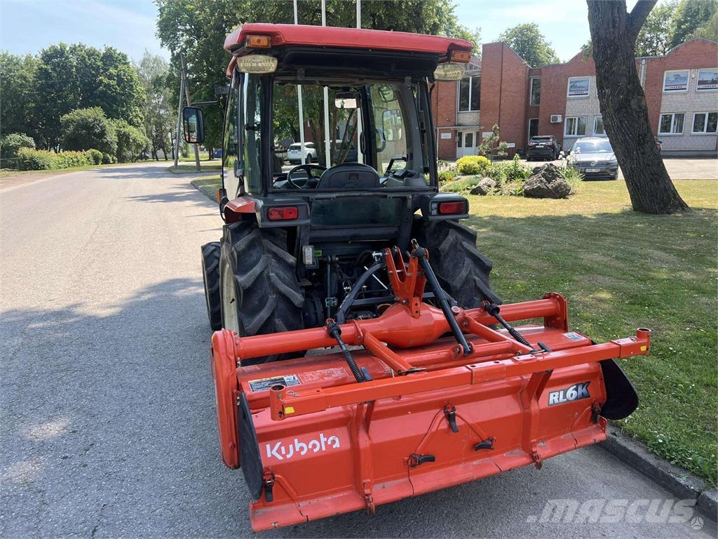 Kubota KL 385 Traktorer