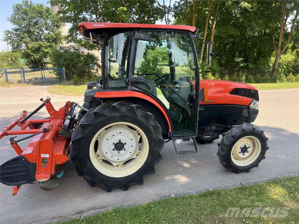Kubota KL 385 Traktorer