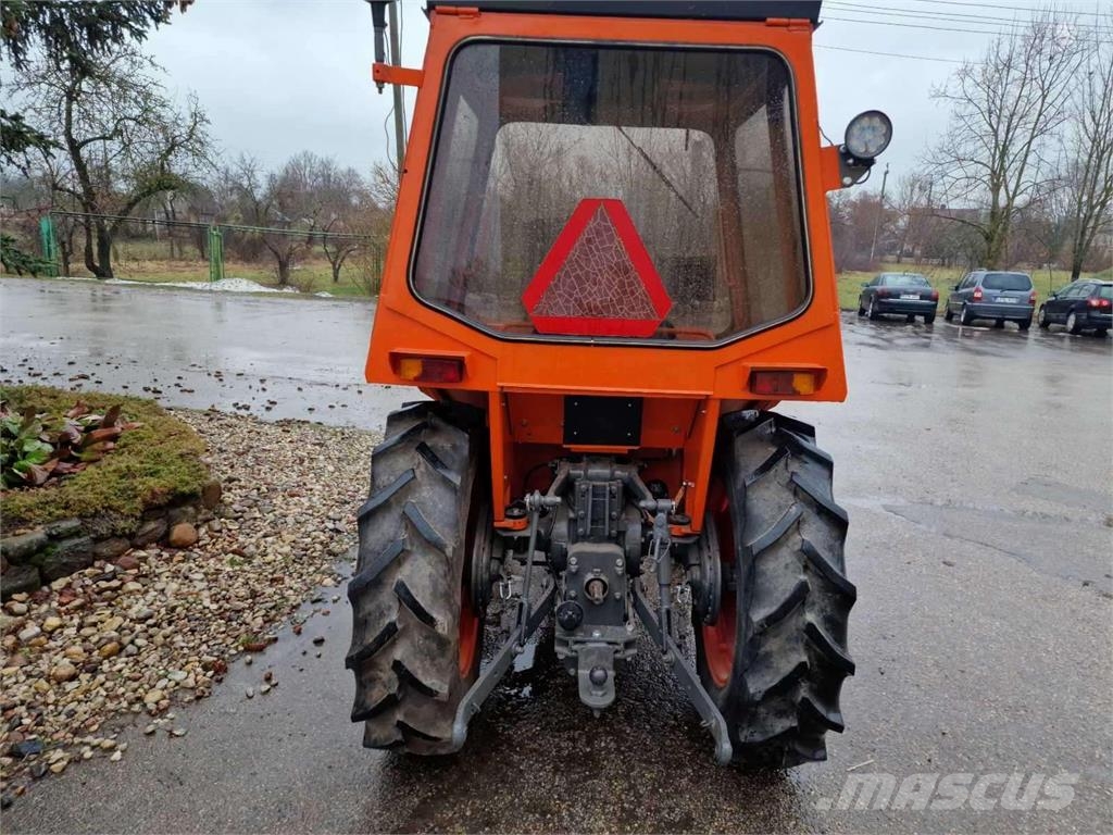 Kubota L245dt Traktorer