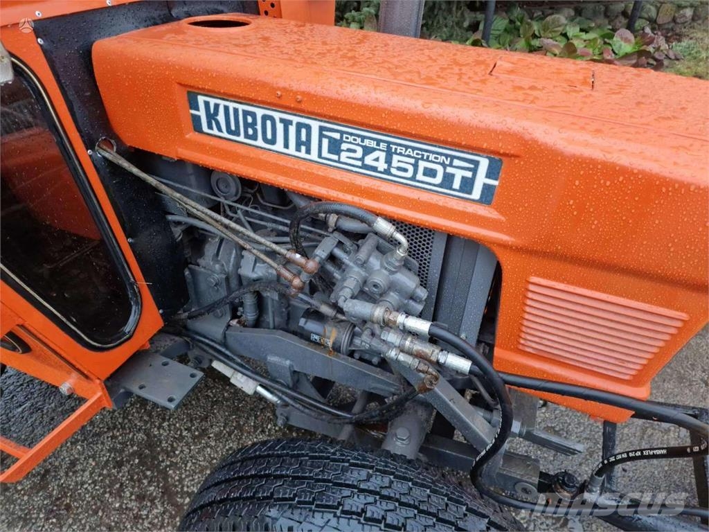 Kubota L245dt Traktorer