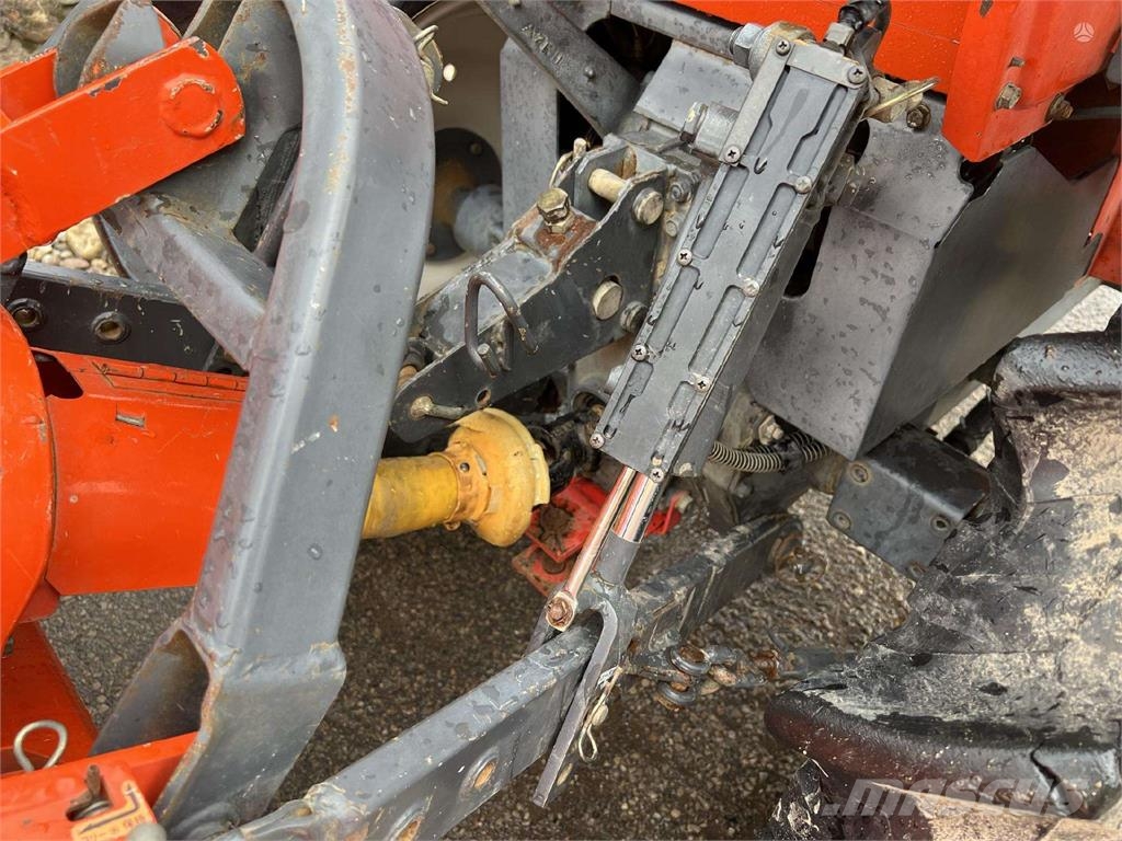 Kubota Saturn X-20 الجرارات
