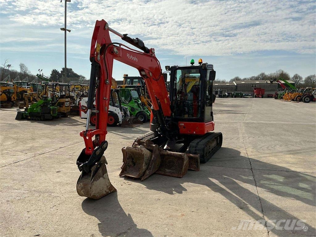 Kubota U56-5 Escavadeiras de esteiras