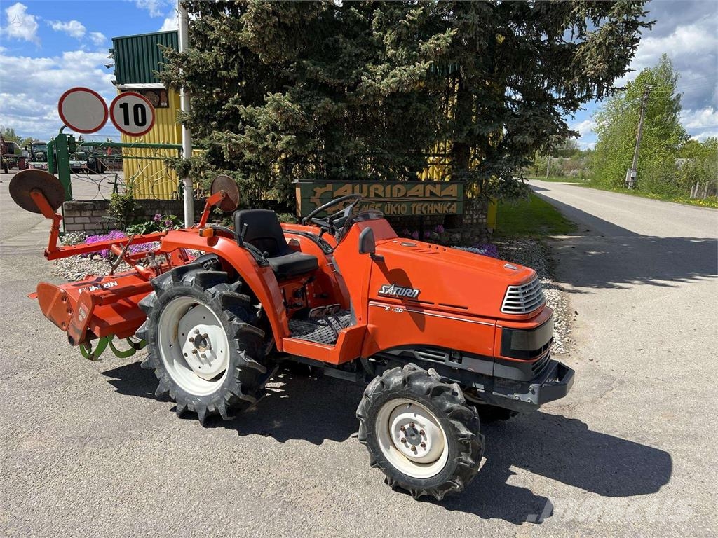 Kubota X-20 Saturn Tractors