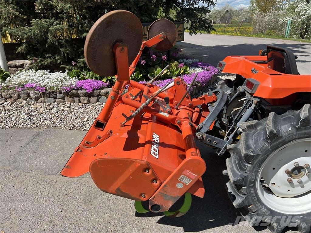Kubota X-20 Saturn Tractors
