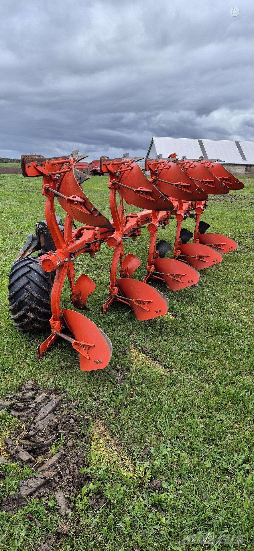 Kuhn VARI-MASTER 153 5 Korpusų Obični plugovi