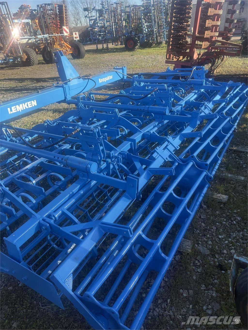 Lemken Kompaktor 하로우