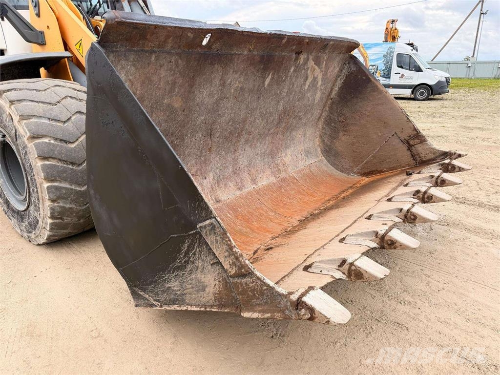 Liebherr L 566 , 5m3 quick coupler Kolesni nakladalci