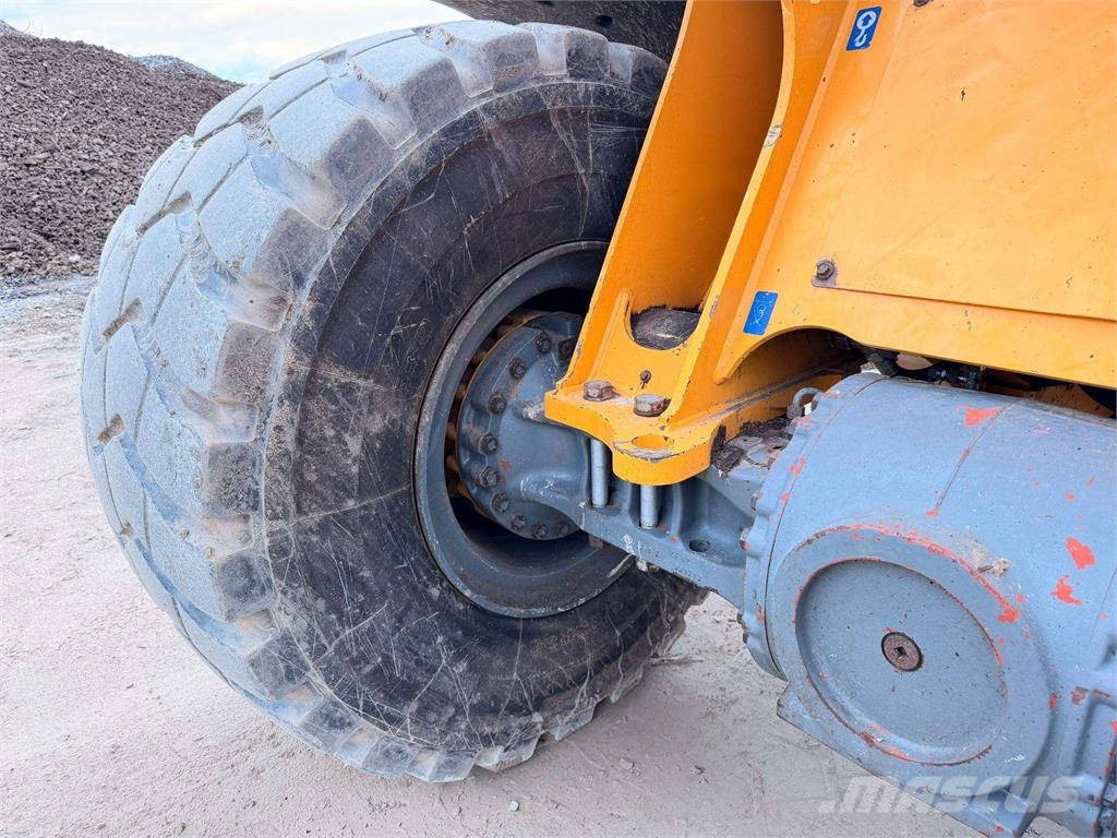 Liebherr L 566 , 5m3 quick coupler Kolesni nakladalci