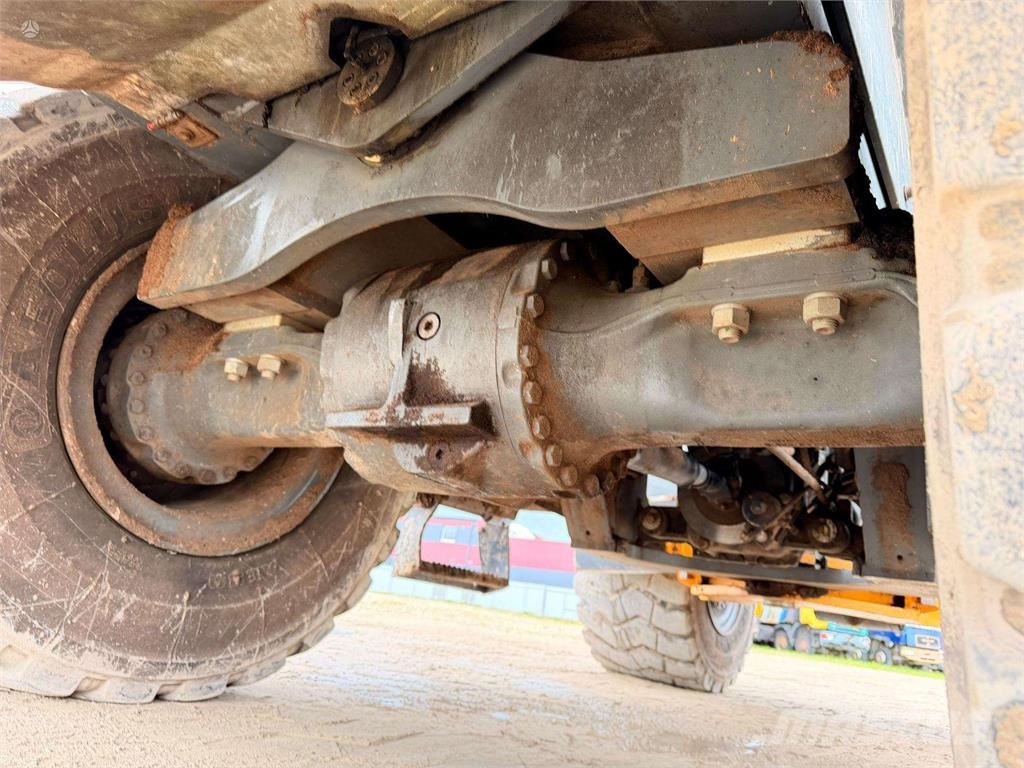 Liebherr L 566 , 5m3 quick coupler Kolesni nakladalci