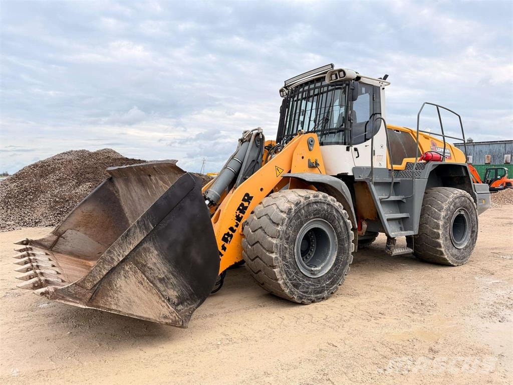 Liebherr L 566 , 5m3 quick coupler Kolesni nakladalci